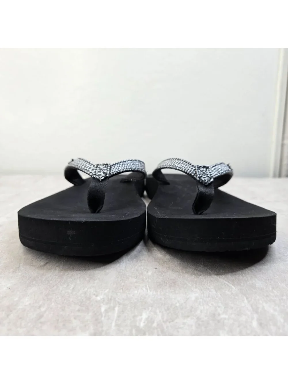 Reef Thong Sandals Size 10 Black Croc Comfort Open Toe Flip Flops Summer Beach
